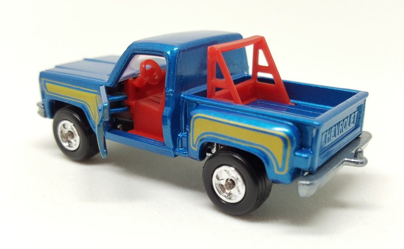 Illustration for article titled LaLD Car Week: 'Murica Monday - Tomica Chevrolet Truck